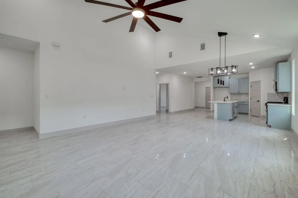 202 Washington Street Elgin, TX 78621