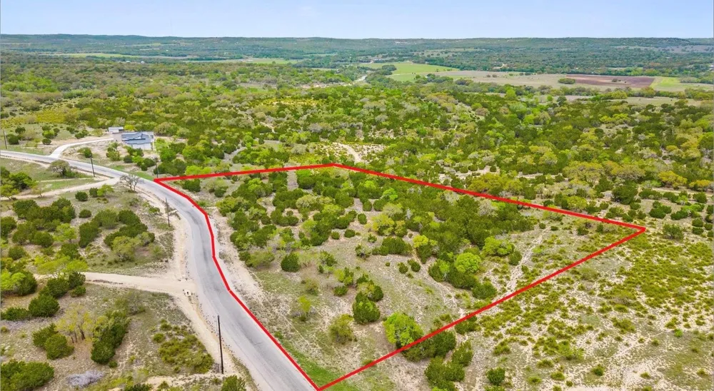 1200 Lipan Apache Run Blanco, TX 78606