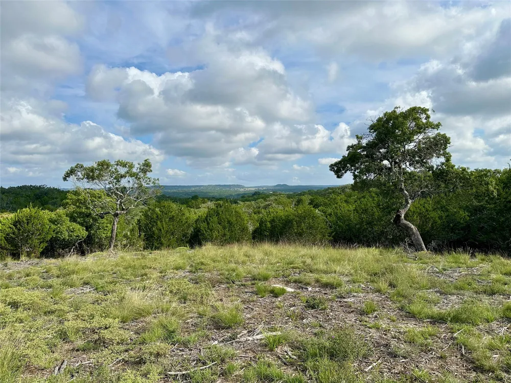 1200 Lipan Apache Run Blanco, TX 78606
