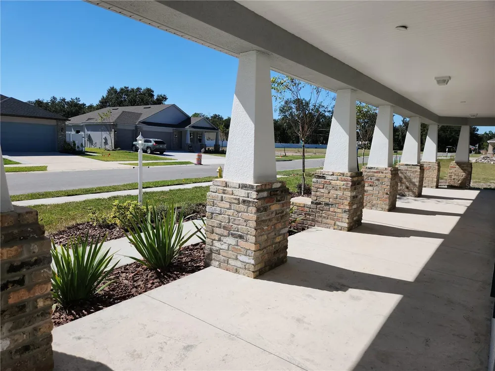 416 SHANNON ESTATES COURT Plant City, FL 33563