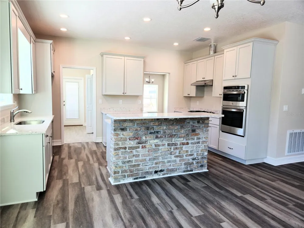 416 SHANNON ESTATES COURT Plant City, FL 33563