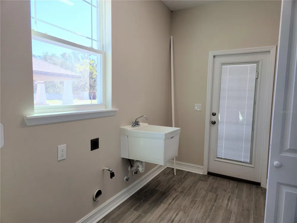 416 SHANNON ESTATES COURT Plant City, FL 33563