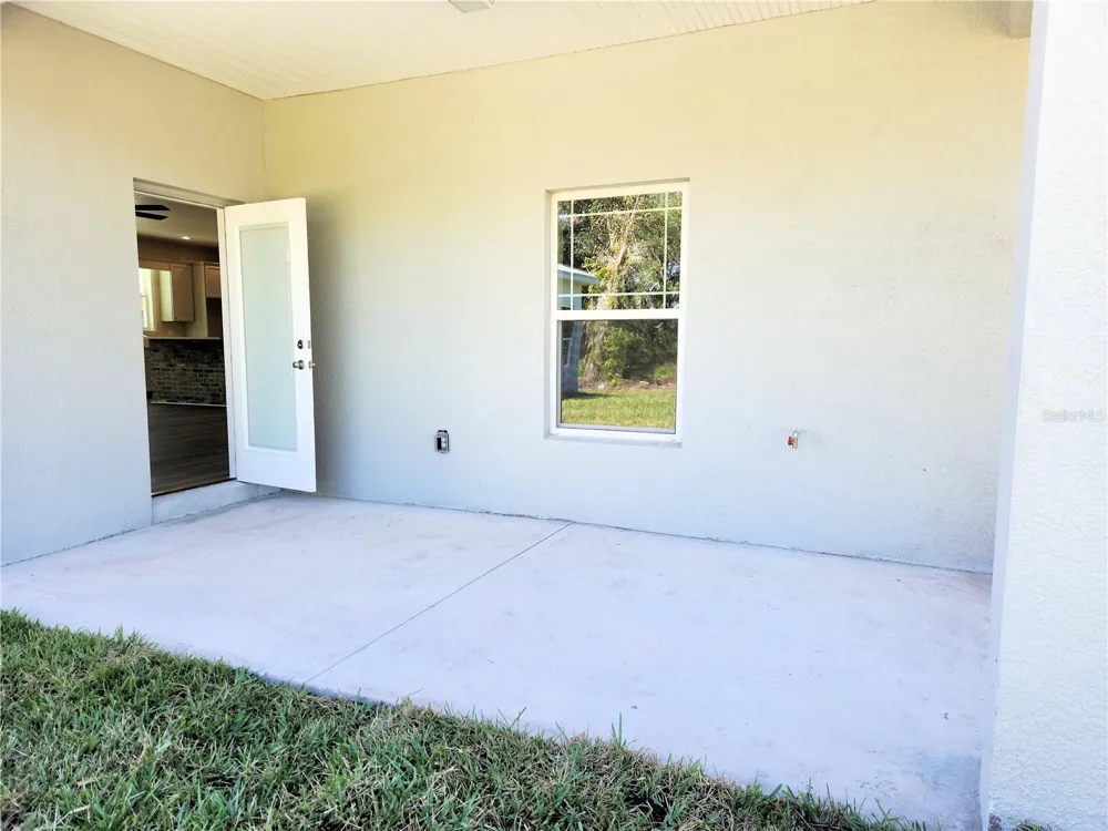416 SHANNON ESTATES COURT Plant City, FL 33563