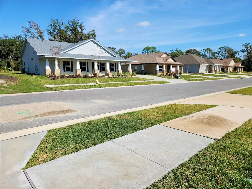 416 SHANNON ESTATES COURT Plant City, FL 33563