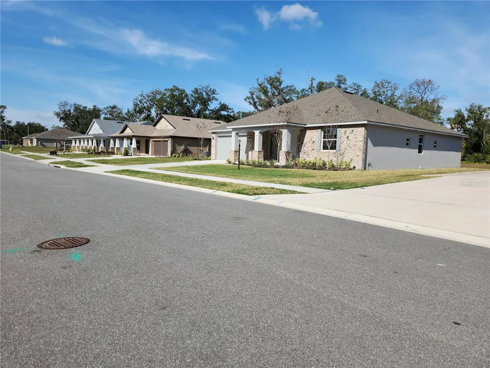 416 SHANNON ESTATES COURT Plant City, FL 33563