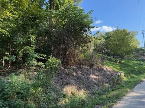 13 Mullins Cove Road