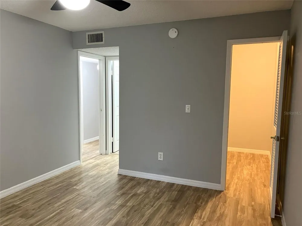 11703 RAINTREE VILLAGE BOULEVARD #B Temple Terrace, FL 33617