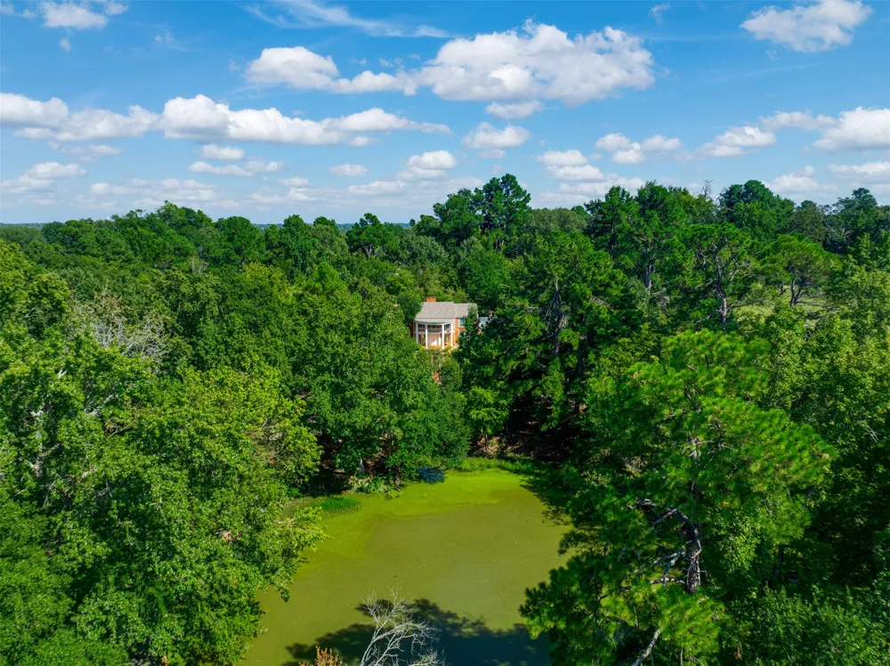 2900 S Robertson Avenue Tyler, TX 75701
