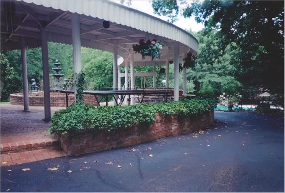 2900 S Robertson Avenue Tyler, TX 75701