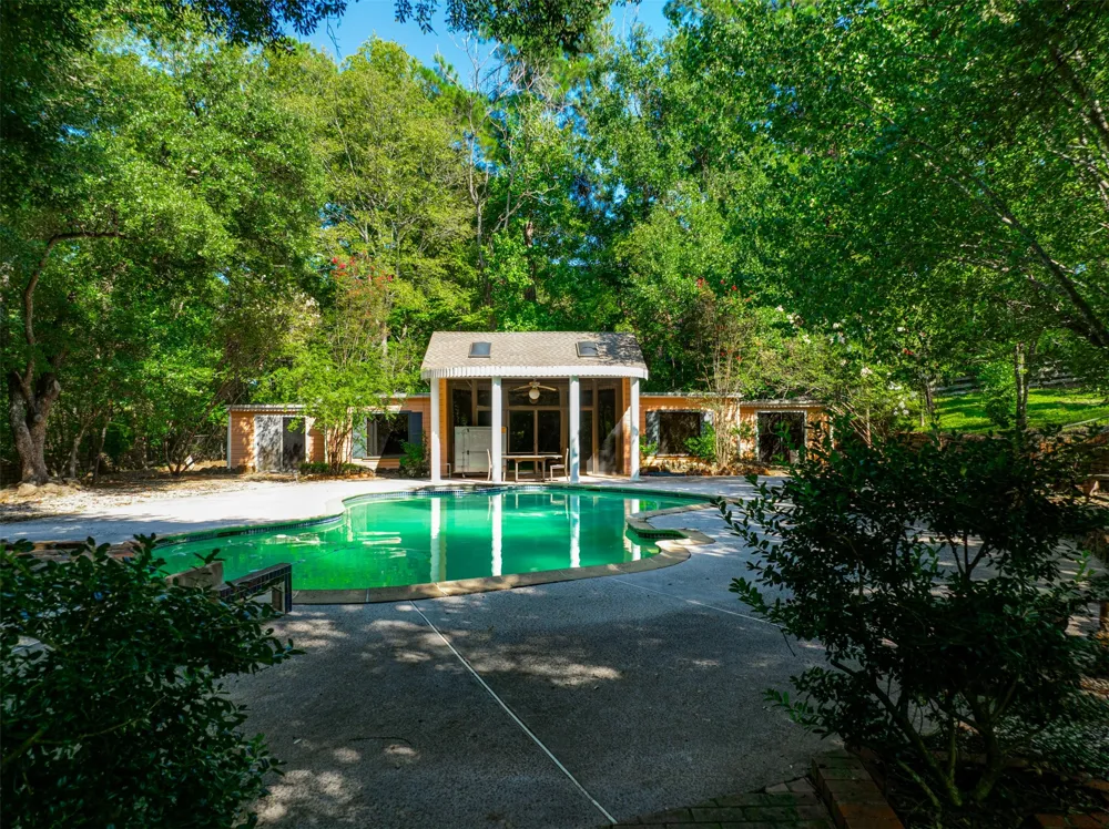 2900 S Robertson Avenue Tyler, TX 75701