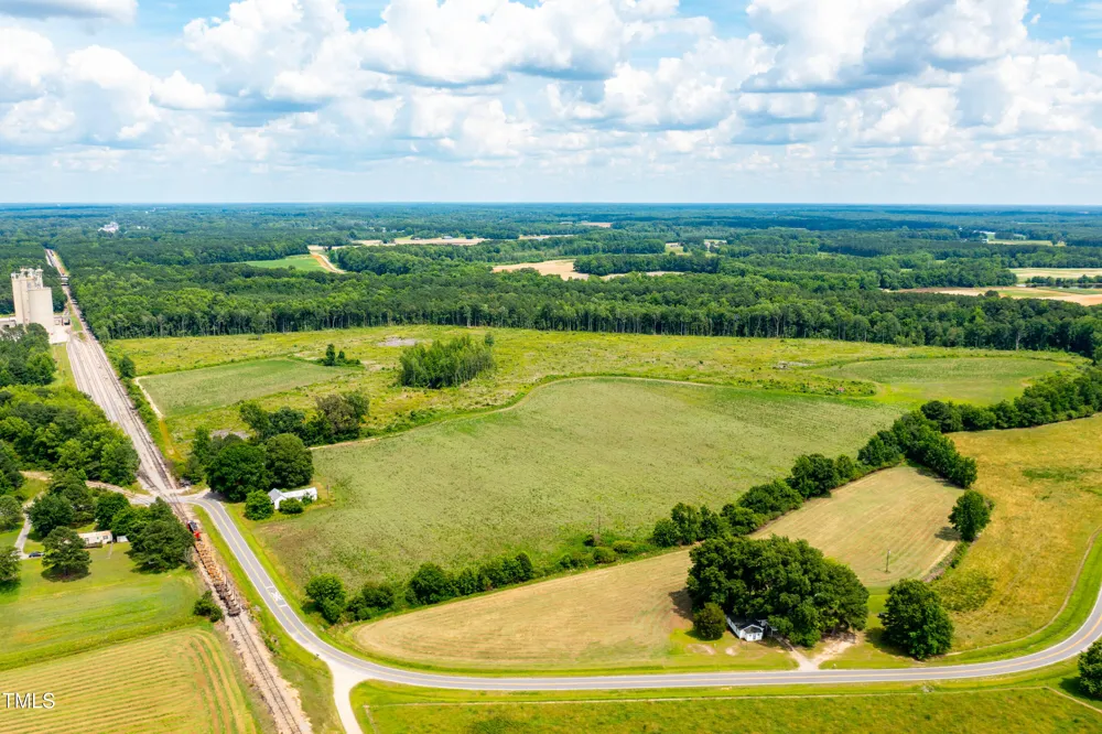 555 Corbett Road Nashville, NC 27856