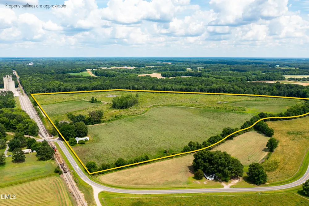 555 Corbett Road Nashville, NC 27856