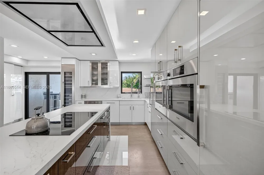 1223 Hillsboro Mile #4 Hillsboro Beach, FL 33062