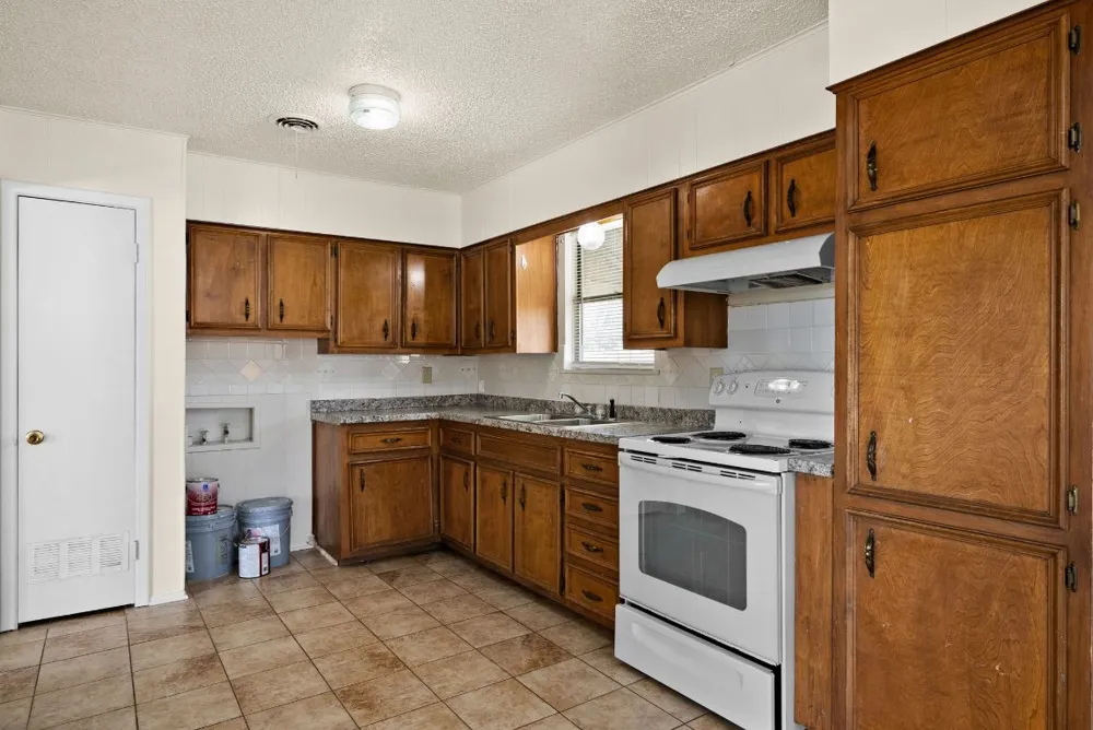 302 Easy Street Copperas Cove, TX 76522