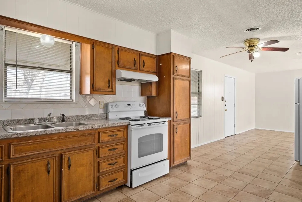 302 Easy Street Copperas Cove, TX 76522