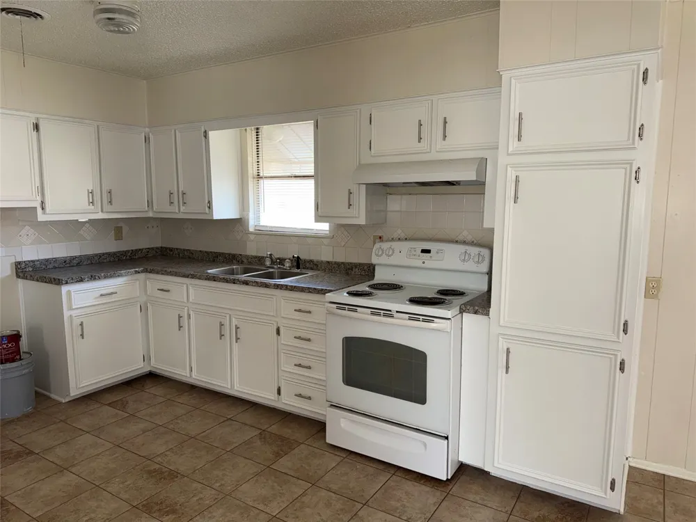 302 Easy Street Copperas Cove, TX 76522