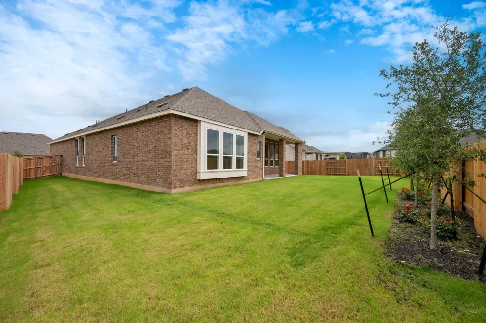 122 Stock Pond Trail Kyle, TX 78640