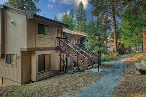 62614 Old College Lane #12
