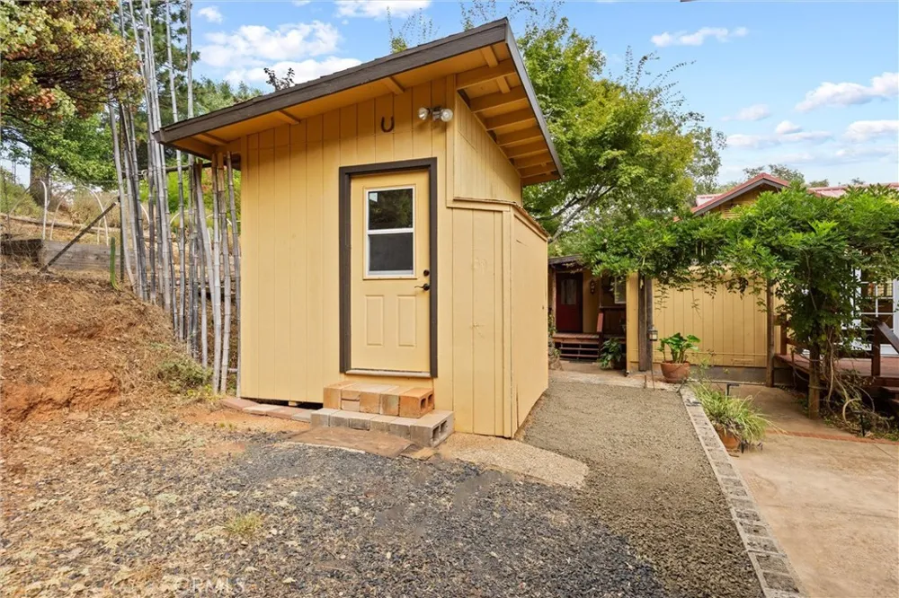 10294 Red Eye Road Oroville, CA 95965