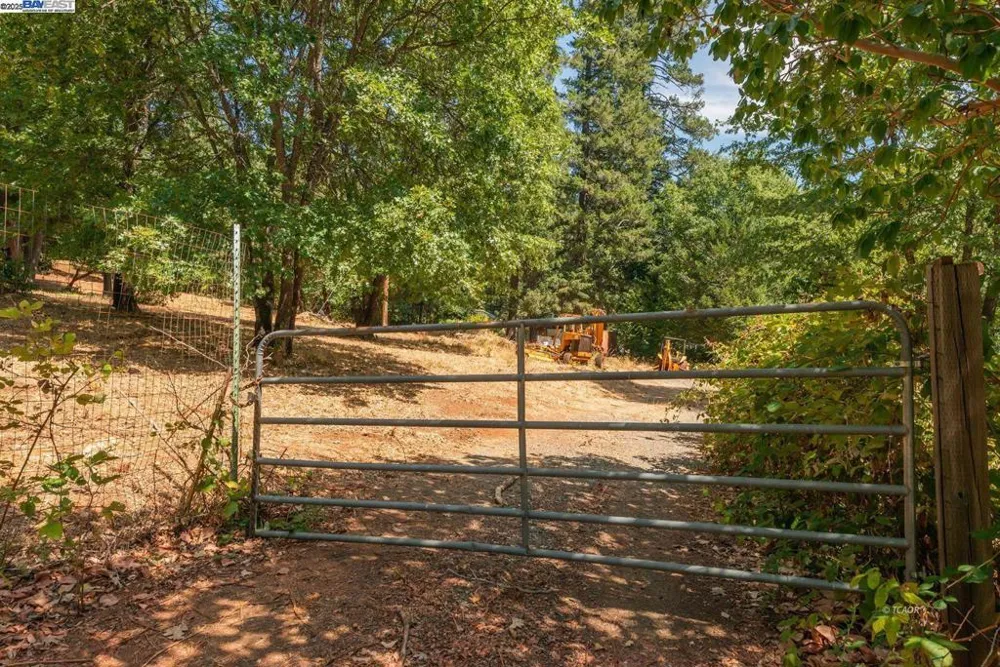 171 Connor Creek Rd Junction City, CA 96048