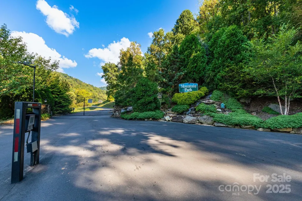 300 Running Deer Lane #70 Mars Hill, NC 28754
