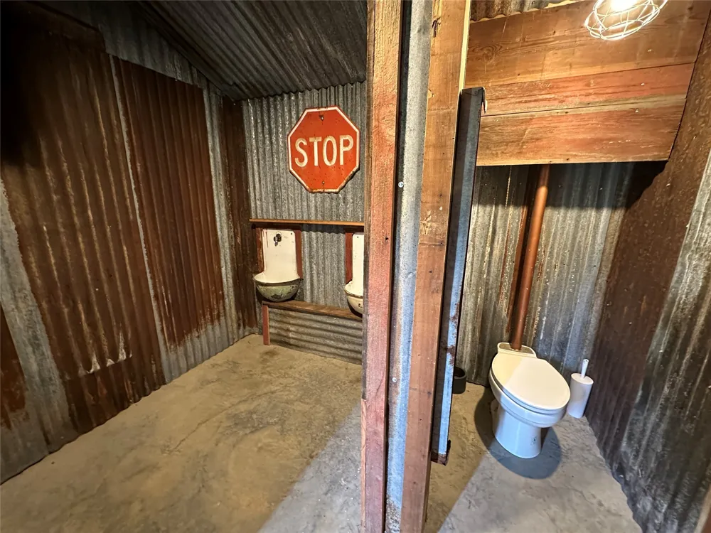 3739 CR 2160 Iredell, TX 76649