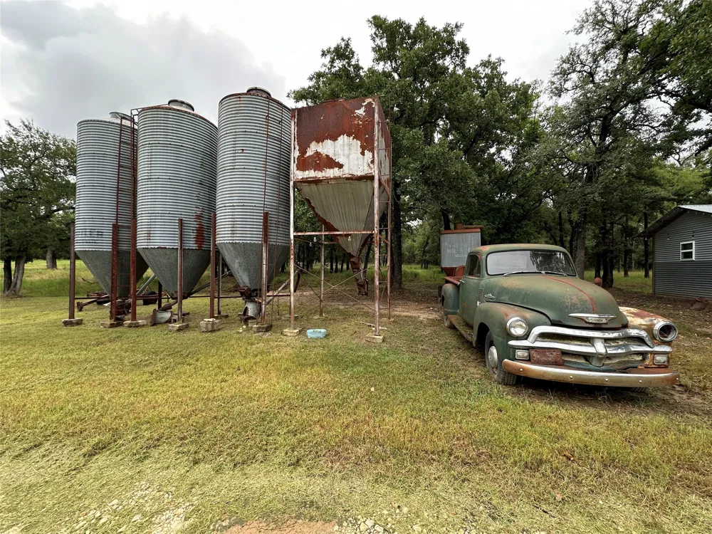 3739 CR 2160 Iredell, TX 76649