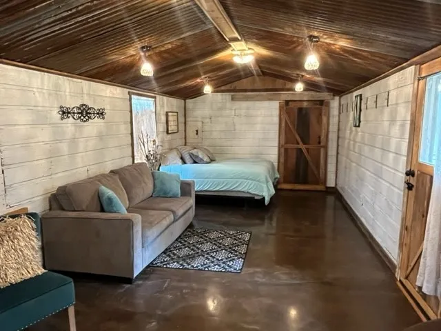 3739 CR 2160 Iredell, TX 76649