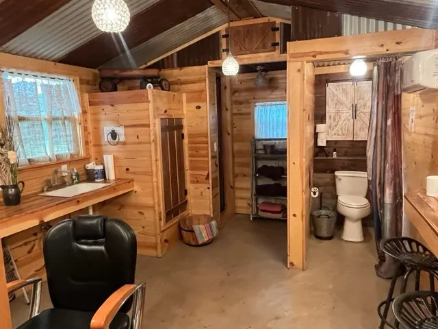 3739 CR 2160 Iredell, TX 76649