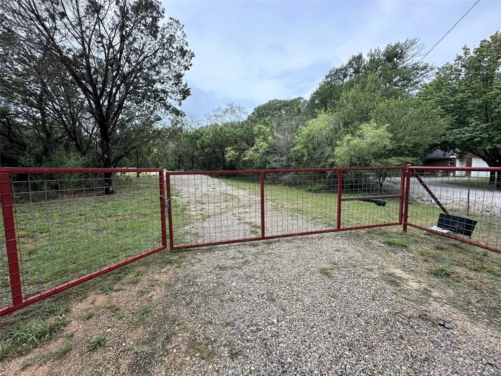3739 CR 2160 Iredell, TX 76649