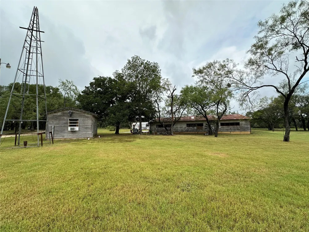 3739 CR 2160 Iredell, TX 76649