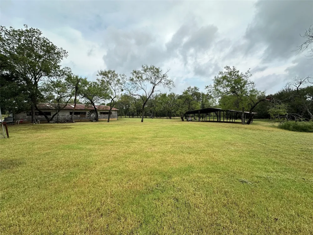 3739 CR 2160 Iredell, TX 76649