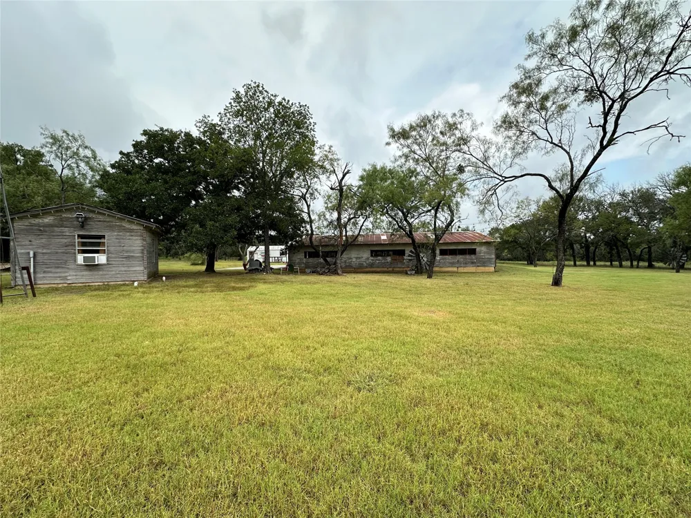3739 CR 2160 Iredell, TX 76649