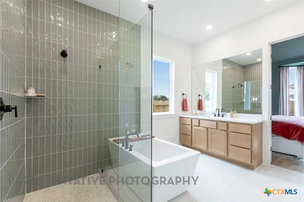 122 Stock Pond Trail Kyle, TX 78640