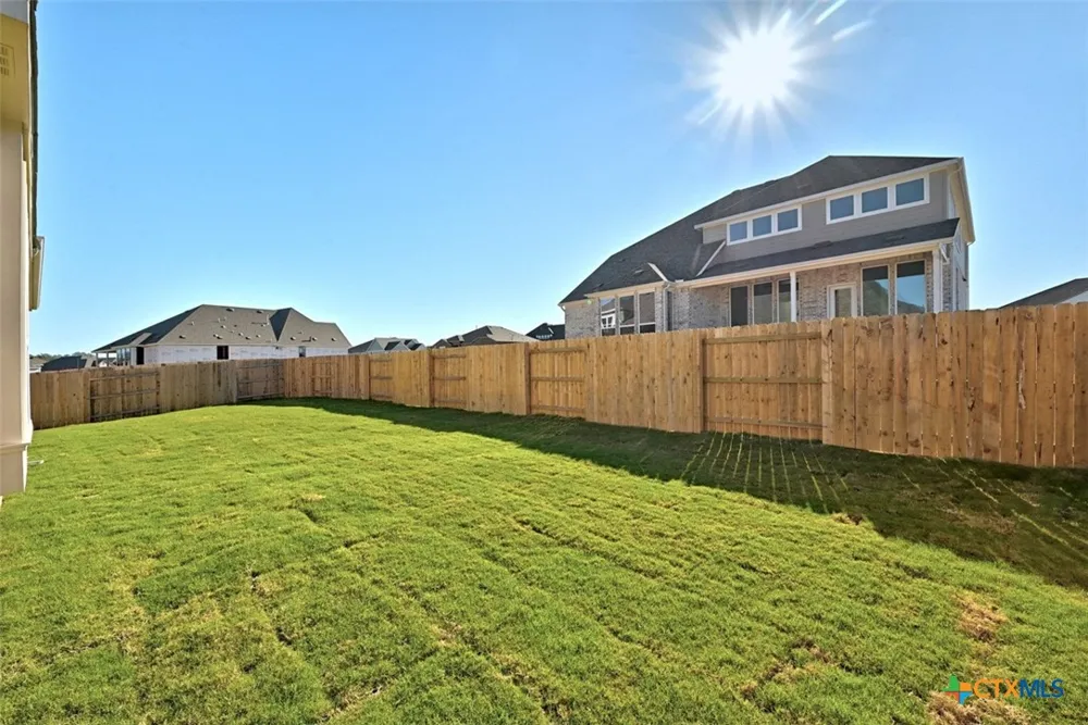 122 Stock Pond Trail Kyle, TX 78640