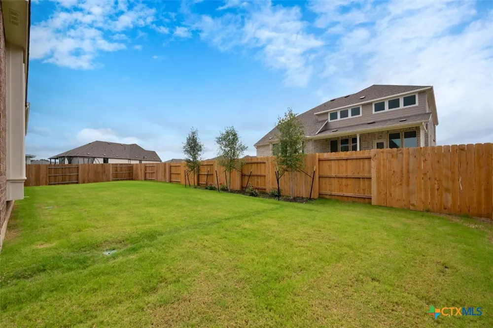 122 Stock Pond Trail Kyle, TX 78640