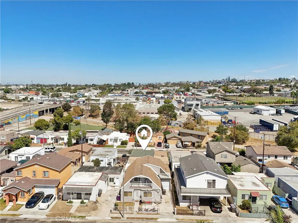 1211 E Leigh Court Long Beach, CA 90806