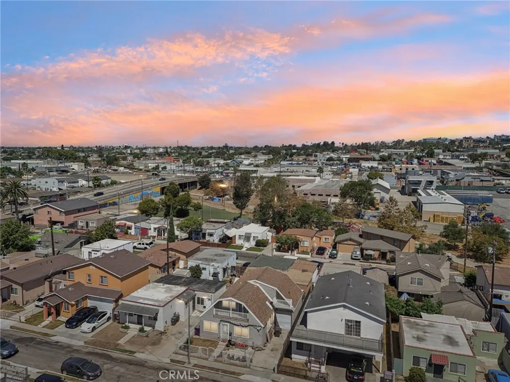 1211 E Leigh Court Long Beach, CA 90806