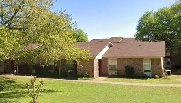 1600 E Murchison St Palestine, TX 75801