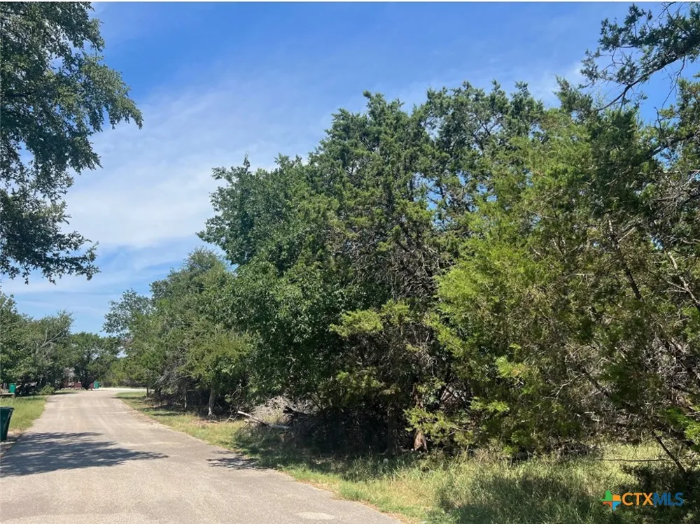 10 Teakwood Loop Morgans Point Resort, TX 76513