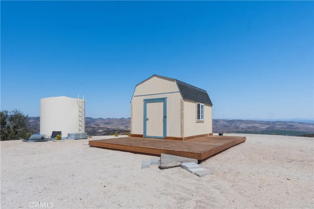 71778 Jolon Road Bradley, CA 93426