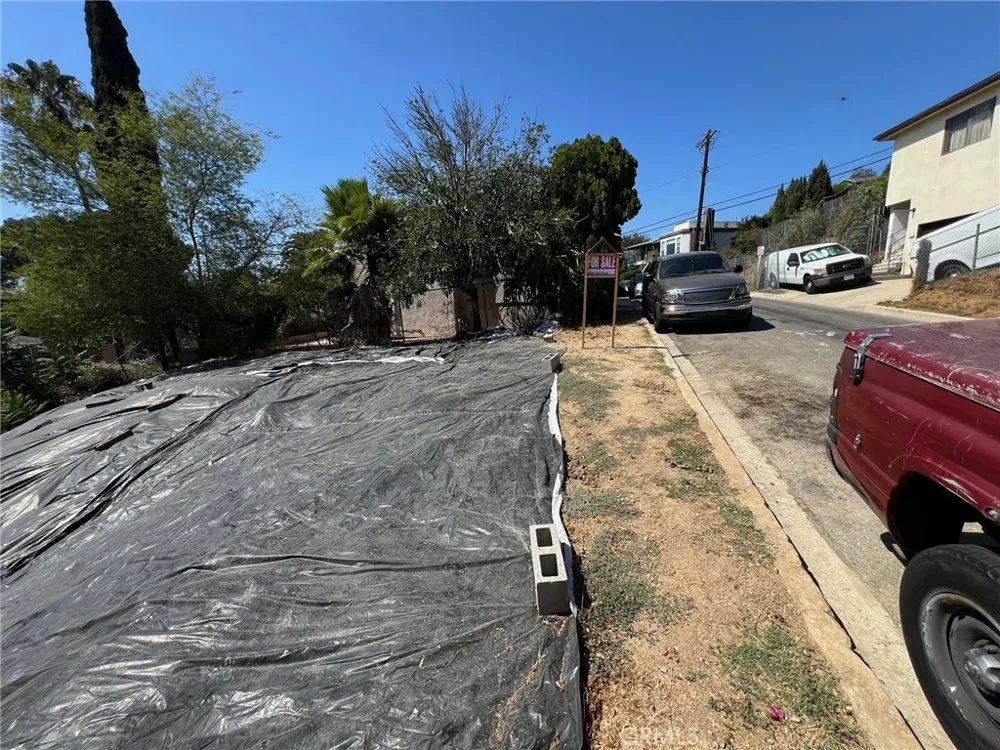4816 Seldner El Sereno, CA 90032