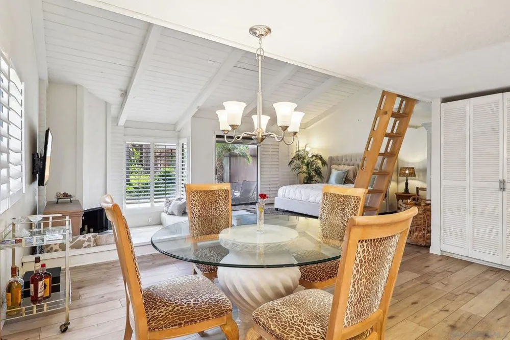 1933 Alga Road #C Carlsbad, CA 92009