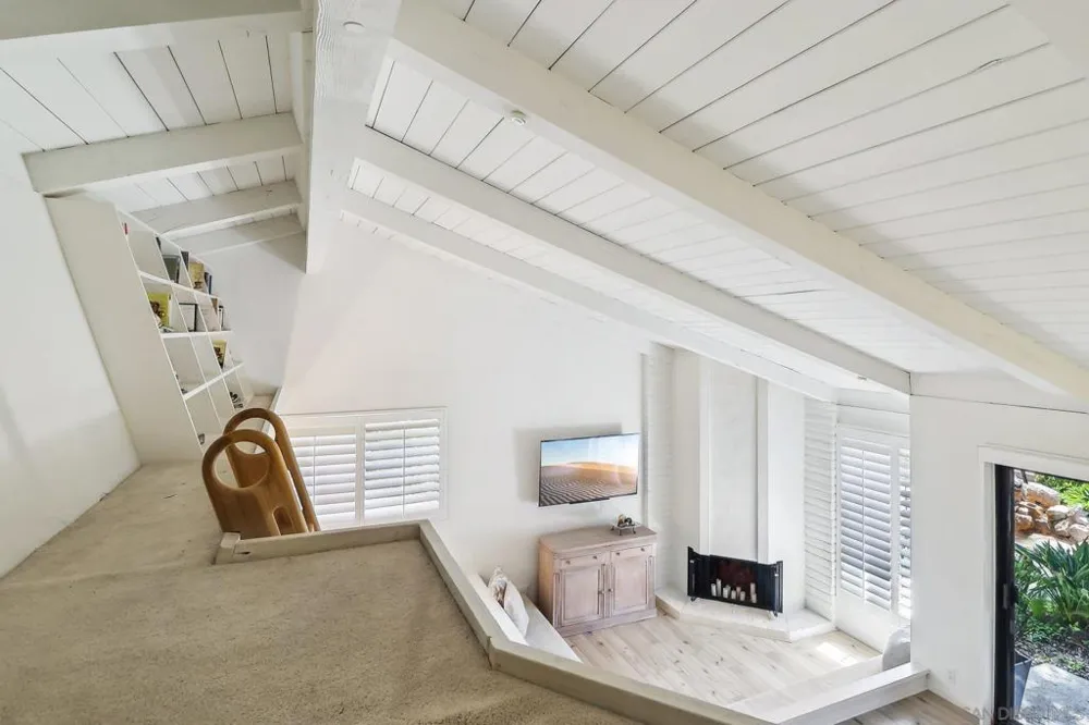 1933 Alga Road #C Carlsbad, CA 92009