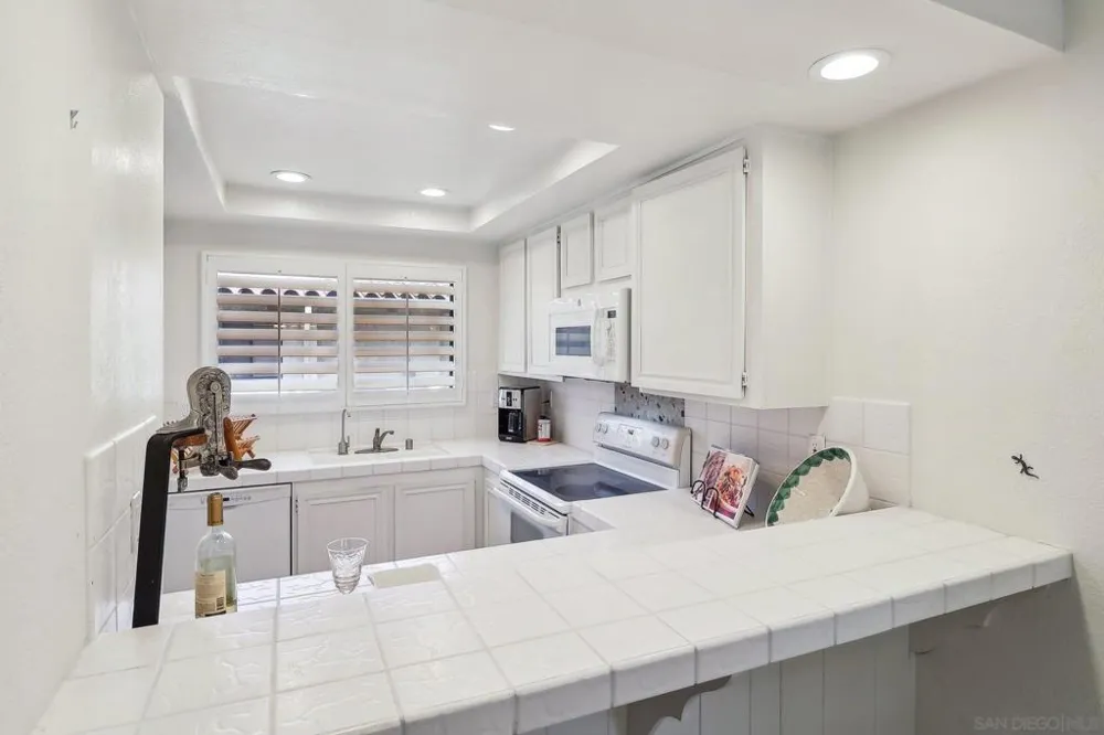 1933 Alga Road #C Carlsbad, CA 92009