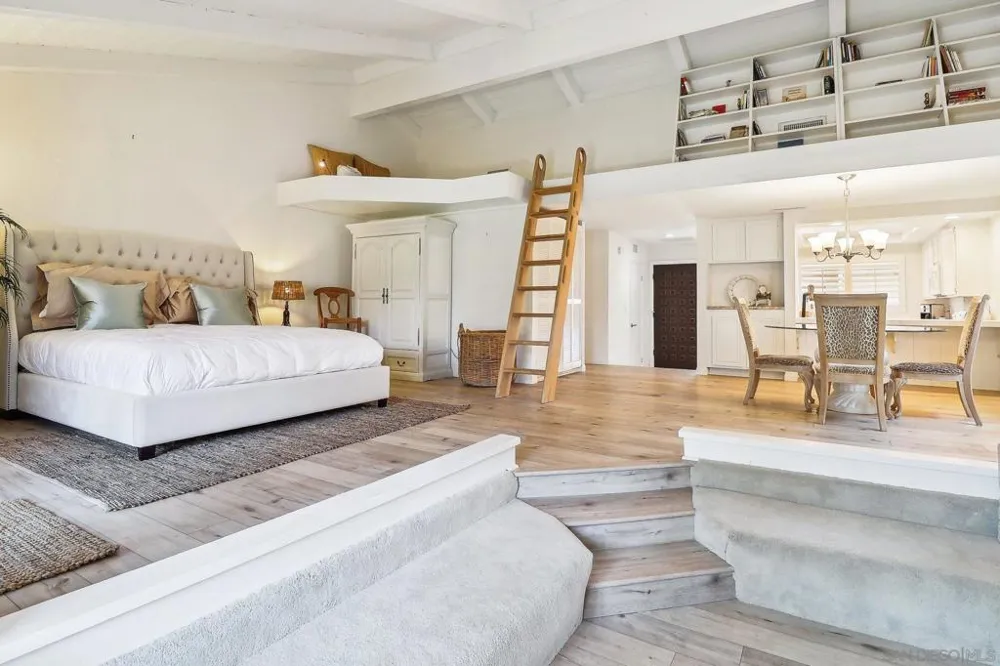 1933 Alga Road #C Carlsbad, CA 92009