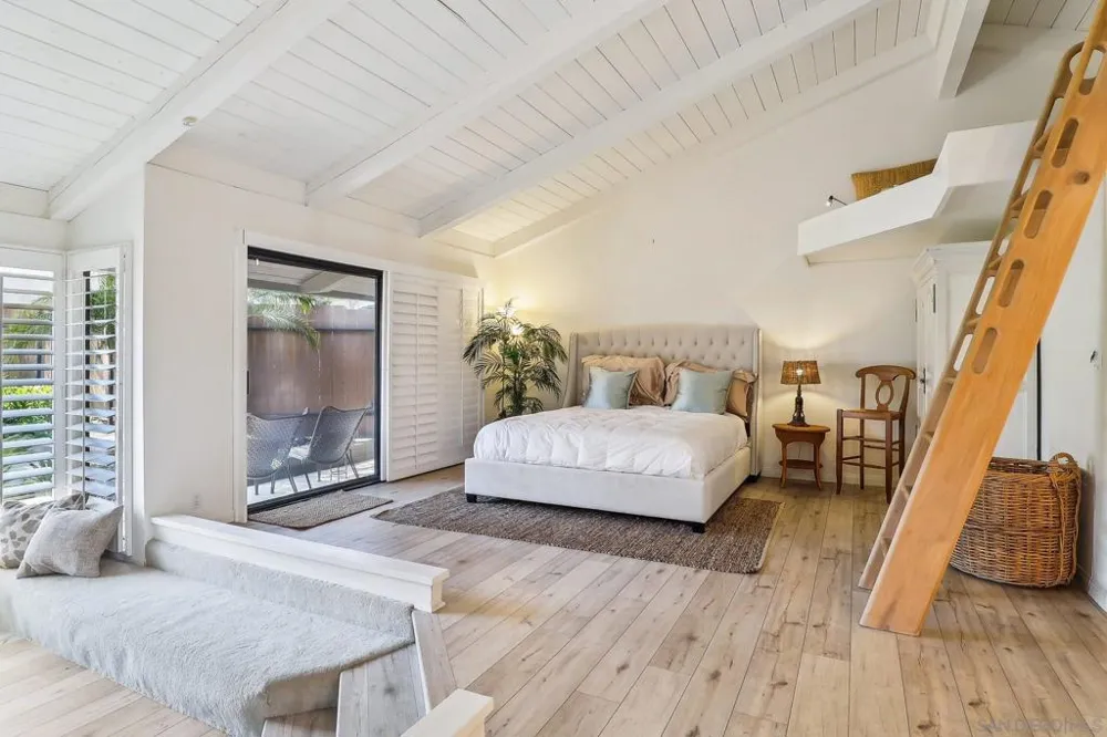 1933 Alga Road #C Carlsbad, CA 92009