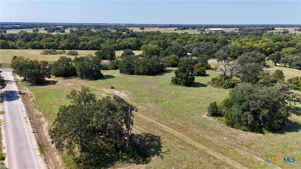 2 Harvell Lane Schulenburg, TX 78956
