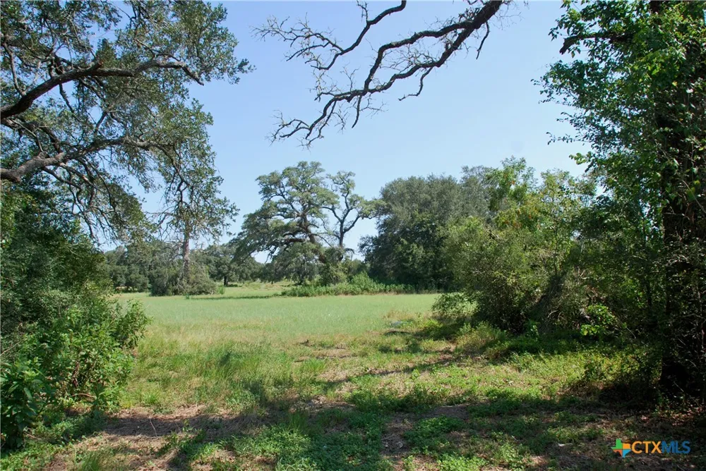 2 Harvell Lane Schulenburg, TX 78956