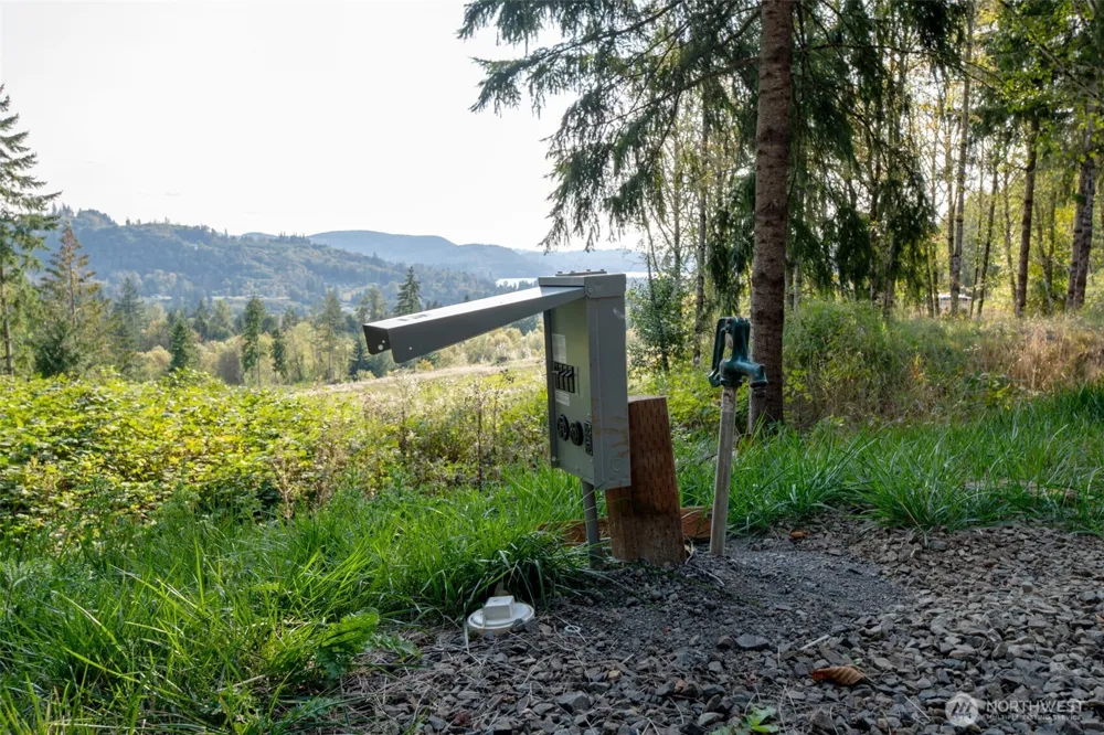 189 Kjesbu Road Silver Creek, WA 98585